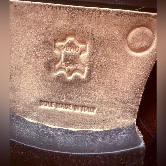 Brown Chukka Boots with Rich Leather Finish - Picture 13 of 16